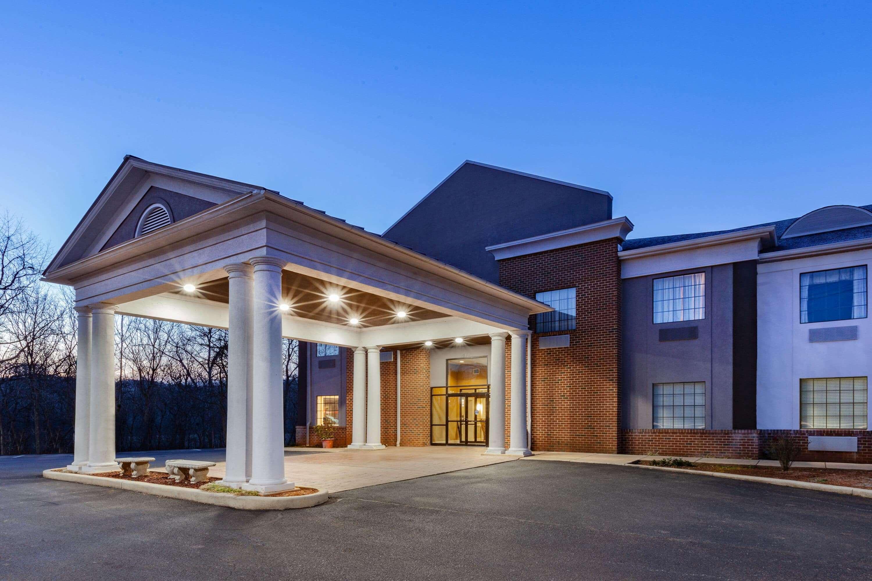 Days Inn By Wyndham Alta Vista Altavista Exteriör bild